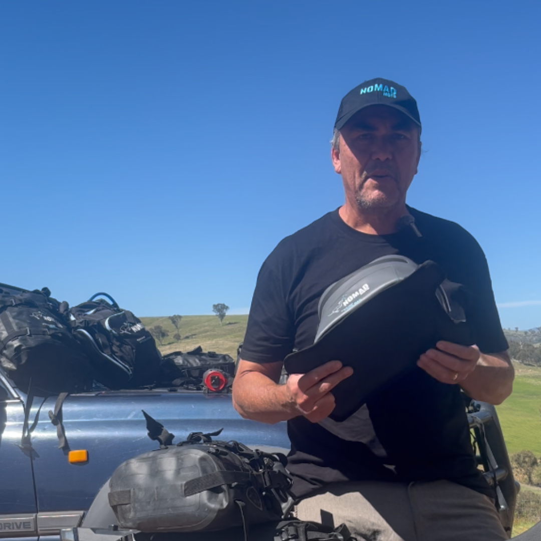 NOMAD MOTO DROVER TANK BAG