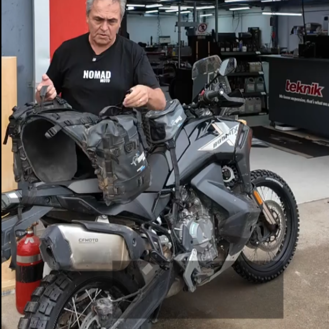 NOMAD MOTO