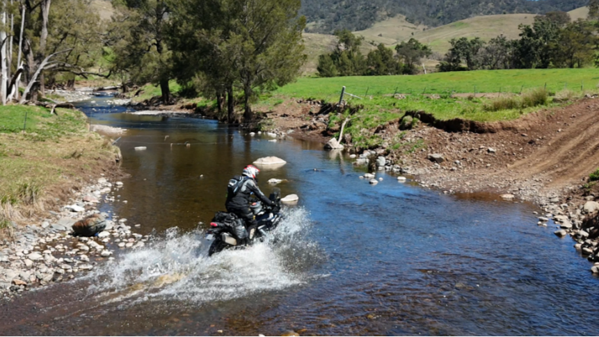 NOMAD MOTO