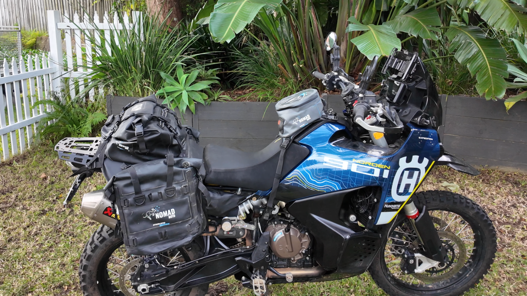 Strzelecki Adjustable Rackless System 80L - NOMAD MOTO