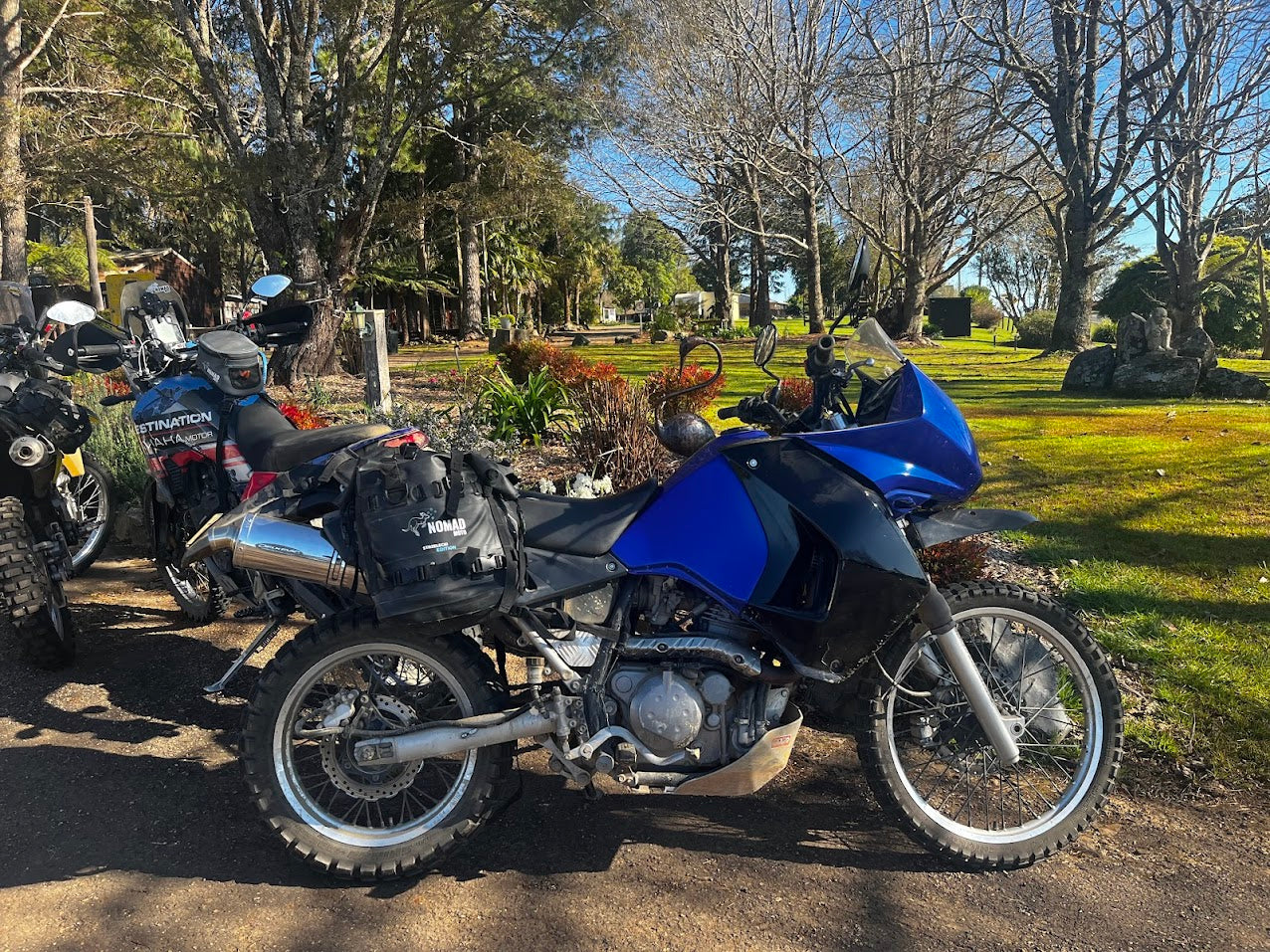 NOMAD MOTO Strzelecki Rackless Base System - Lightweight & Secure