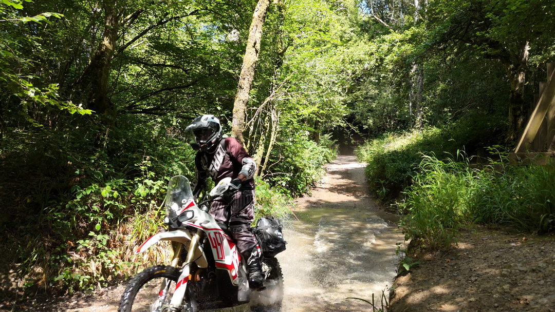 NOMAD MOTO Rackless 65L – Waterproof Soft Luggage - NOMAD MOTO